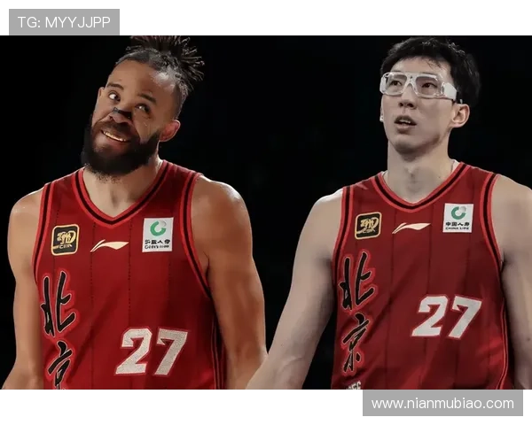 麦基正式加盟北京男篮 携周琦冲击冠军
